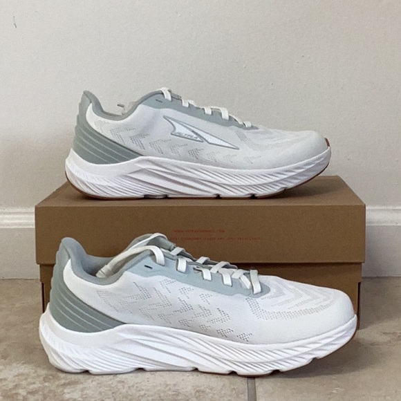 Women’s Altra Rivera 4 - Picture 2 of 4